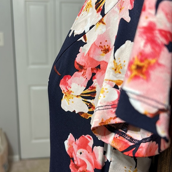 Maggy London Floral Dress - Picture 12 of 12